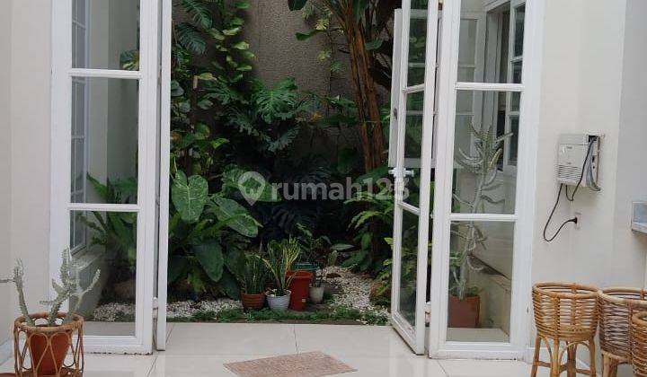 Rumah Asri Siap Huni Lokasi Prime di Menteng, Deket Jalan Imam Bonjol 2