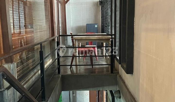 Bangunan 3 Lantai Strategis Dekat Grand Indonesia 2