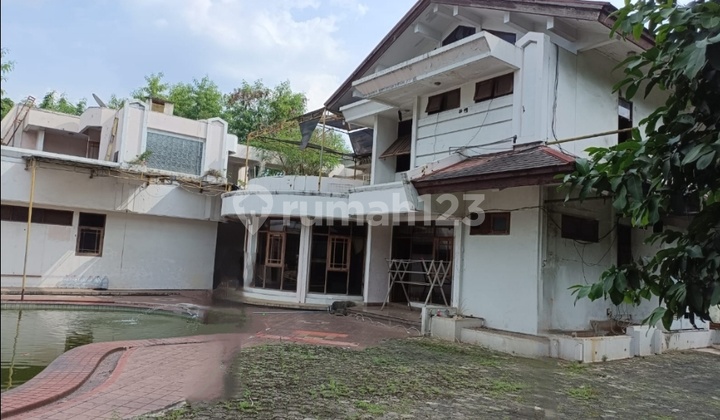 Rumah Lama Hitung Tanah Pinggir Jalan Raya Pondok Indah