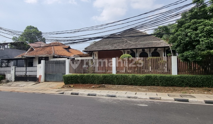 For Rent House in Menteng with Lake View For Rent House in Menteng with Lake View