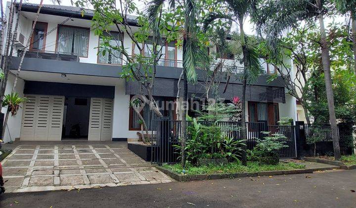 Rumah 3 Lantai Di Kuningan, Jakarta Selatan 1