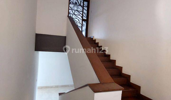 Rumah 3 Lantai Di Kuningan, Jakarta Selatan 2