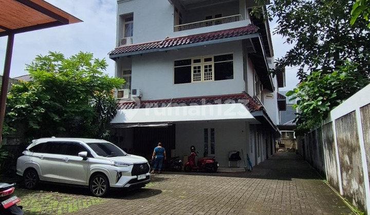 Mini Building Disewakan untuk Kantor, Sekolah di Menteng