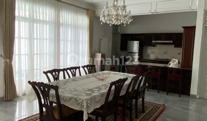 Hunian Nyaman Disewakan Furnished 2 Lantai Kuningan Timur, Jaksel
