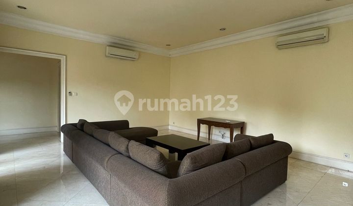Disewakan Rumah Semi Furnish Terawat Asri Di Menteng 2