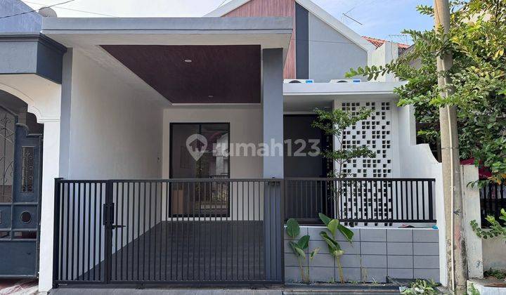 Rumah Cantik Modern Compact House Griya Asri Pakuwon City 1