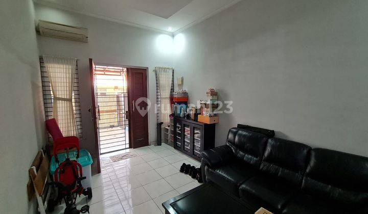 Disewakan Rumah Di Tanjung Duren. Furnished. Nego 5