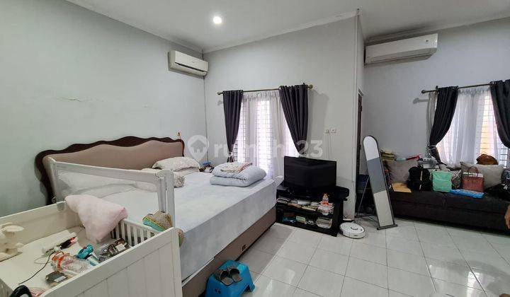 Disewakan Rumah Di Tanjung Duren. Furnished. Nego 9