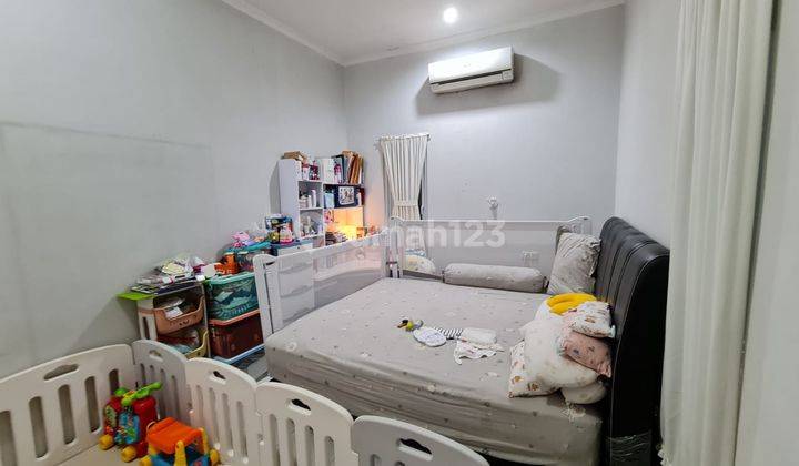 Disewakan Rumah Di Tanjung Duren. Furnished. Nego 17