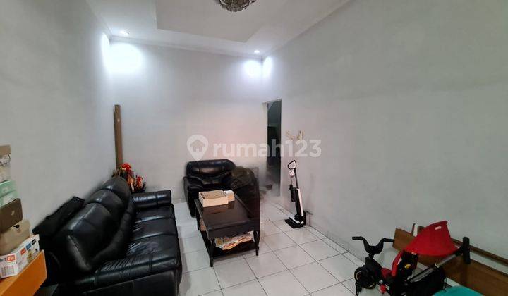 Disewakan Rumah Di Tanjung Duren. Furnished. Nego 24