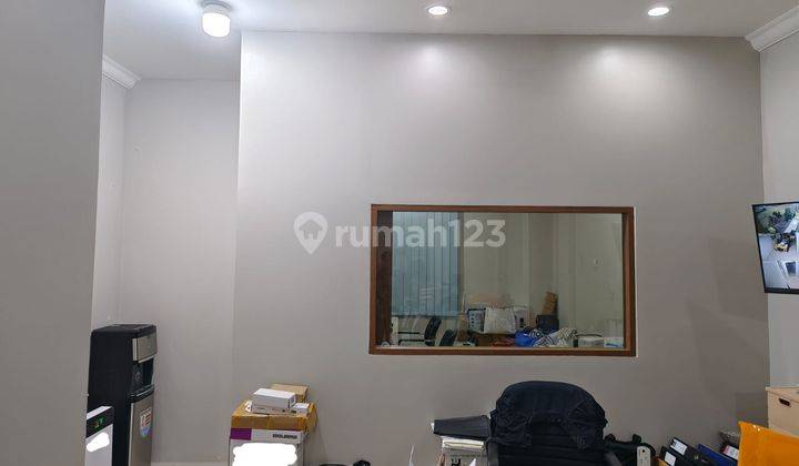 Ruko Mutiara Taman Palem 3 Lantai Hadap Boulevard Semi Furnished 2