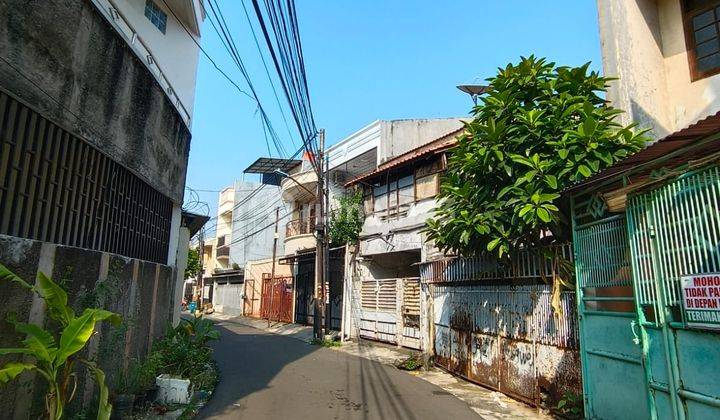 Rumah Tua Hitung Tanah di Tomang Hadap Timur SHM Nego 2