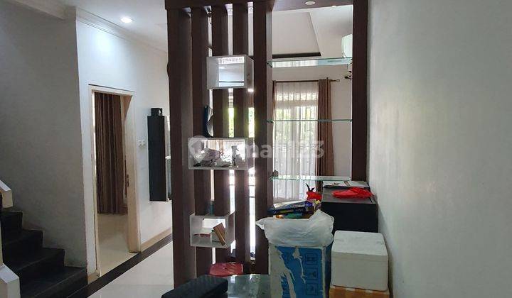 Rumah Park Residence Sudah Renovasi 3 Lantai Semi Furnished Nego 2