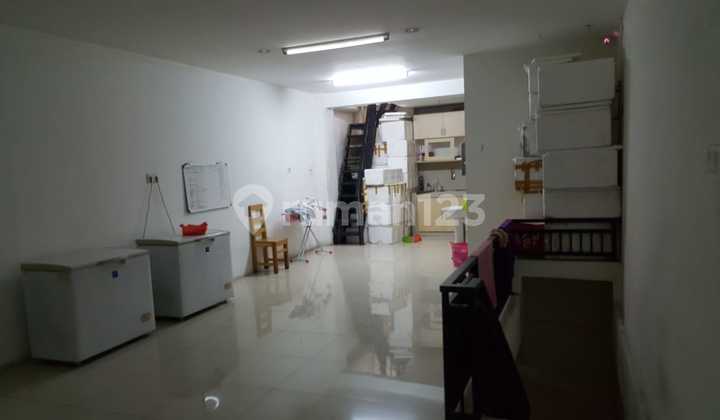 For Rent: Muara Karang Raya Shop House (5x26) 2.5-Story Building, Strategic Location