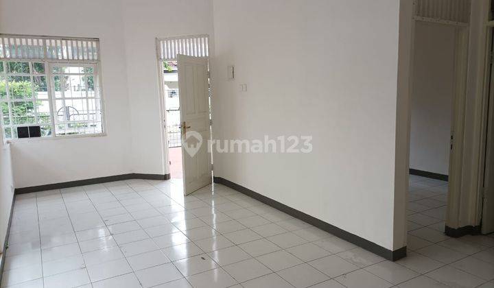 Rumah Taman Surya 2 Hoek Kondisi Rapi Atap Sudah Baja Ringan Nego 2