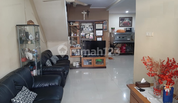 Rumah Taman Palem Lestari Bebas Banjir Rapi Terawat Siap Huni Harga Nego 2