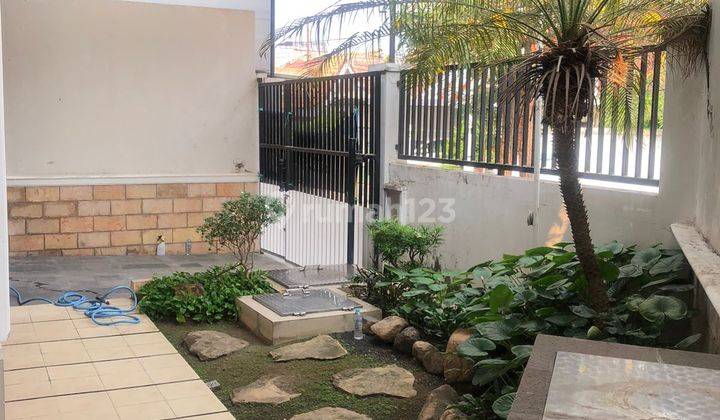 Rumah Sutorejo Prima Surabaya Turun Harga  1