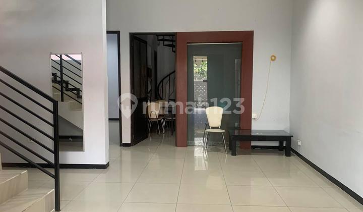 For Rent House Puri Asri Pakuwon City
