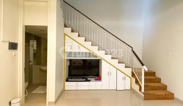 Pakuwon City Cluster Malibu Semi Furnished House 2