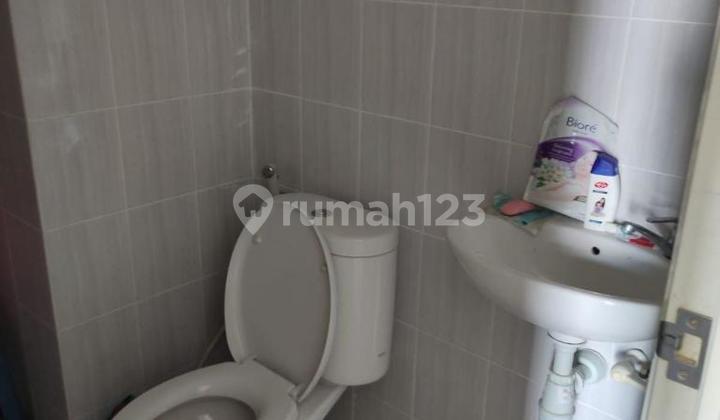 Puncak Dharmahusada Tower B, 35th Floor Apartment 2