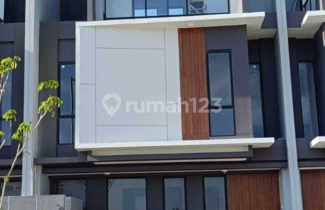 New Attic House Eastern Spring Grand Eastern Sukolilo East Surabaya New Attic House Eastern Spring Grand Eastern Sukolilo East Surabaya