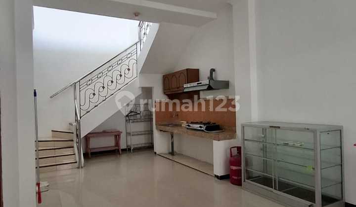 For Sale Ready-to-Occupy House in Puri Asri Pakuwon City Surabaya Near ITS, Mulyosari, Sutorejo 2