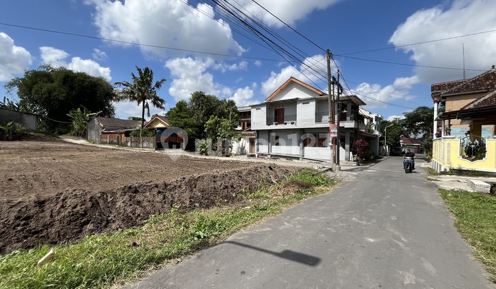 15 Minutes to UGM, Kaliurang Road KM 10, Jogja