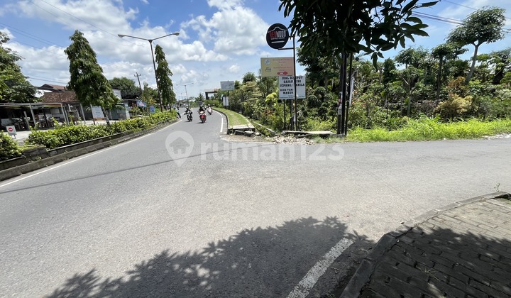 500m Jalan Tajem Tanah Maguwoharjo Jogja 