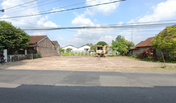 3M IDR Land by the main road Berbah - Kalasan SHM P 3M IDR Land by the main road Berbah - Kalasan SHM P