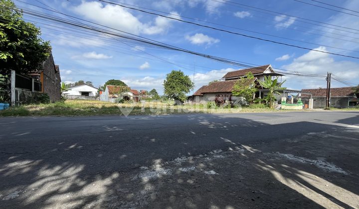 On Berbah Main Road Land for Sale Sleman Jogja