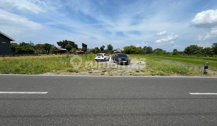 Godean KM8 Land, Sidokarto Roadside