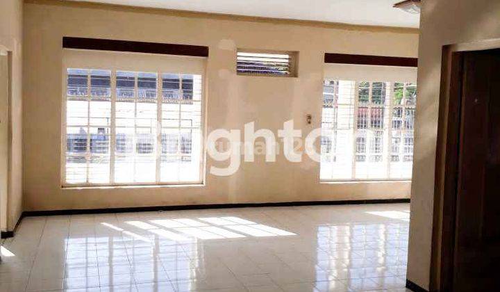 Rumah usaha hook luas konsep vintage area Klojen. 1