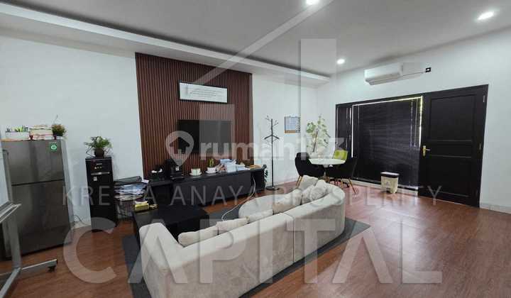 Rumah Tinggal / Ruang Usaha Sayap Riau di Pusat Kota Bandung