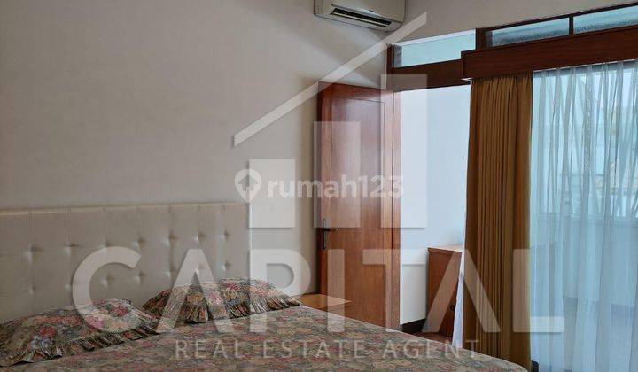 Rumah Setrasari Kulon Semi Furnished Dengan 4 Kamar SHM  2