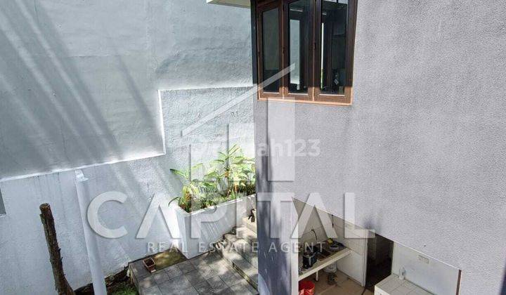 Rumah Design Minimalis Modern View Danau di Kbp, Bandung 2