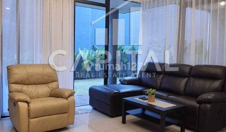 Rumah Mewah Full Furnished di Tatar Nayapati Kota Baru Parahyangan  1