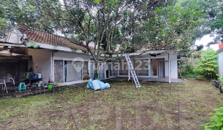 Rumah Tua Hitung Tanah di Hegarmanah