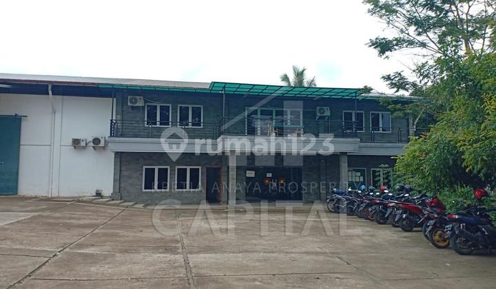 Land and Warehouse with Strategic Factory Area in Cianjur