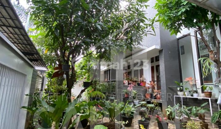 Rumah Mewah Siap Huni Sayap Turangga Jalan Lebar Strategis