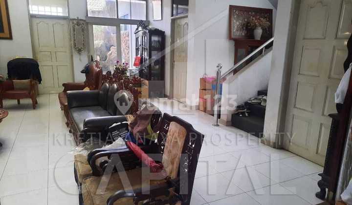 Rumah Hook Minimalis 2 lantai di Sukaluyu Pahlawan SHM Siap Huni