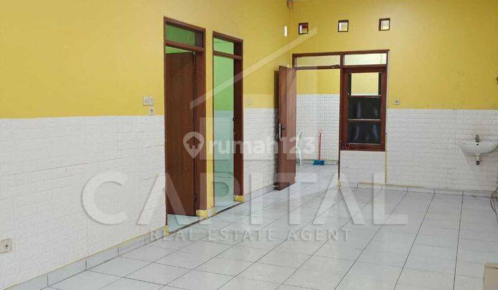 Rumah Bagus Bikin Nyaman di Taman Holis Indah 2