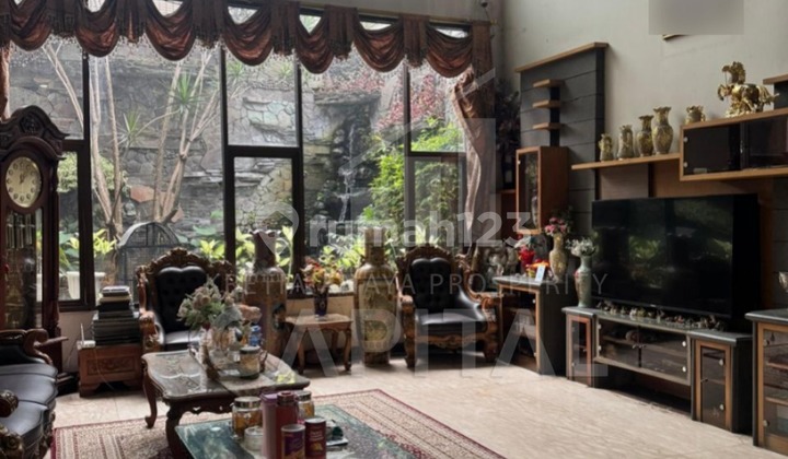 Rumah Cantik Terawat 2 Lantai di Mekar Wangi Rumah Cantik Terawat 2 Lantai di Mekar Wangi