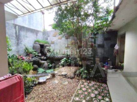 Rumah Siap Huni Nyaman Lokasi Strategis di Sayap Burangrang 2