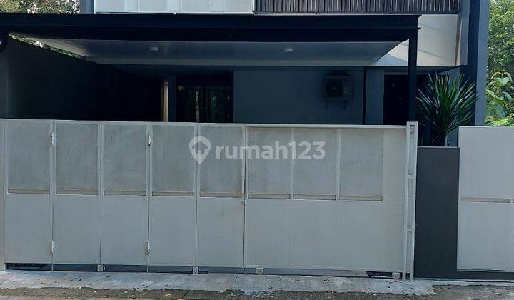 Rumah Baru 2 Lantai Kotemporer Maguwoharjo 2