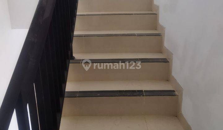 Rumah Baru 2 Lantai Dijual Purwomartani Jogja 2