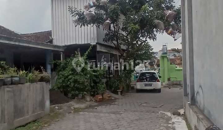 Jual Tanah Bonus Bangunan Rumah di Jl Janti Depan Jogja Expo Center