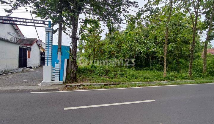 Tanah di Jl. Slamet Riyadi, Madiun SHM 688 M², Utara Univ Pgri 3