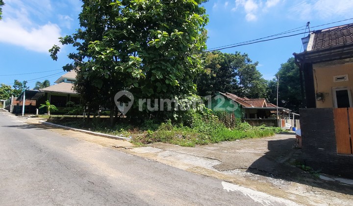 Dijual Tanah Tepi Aspal di Balecatur Hanya 11 Menit Kampus UMY