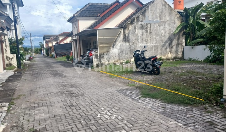 Premium Land in the 15Min Amplaz Jogja Housing Complex Premium Land in the 15Min Amplaz Jogja Housing Complex