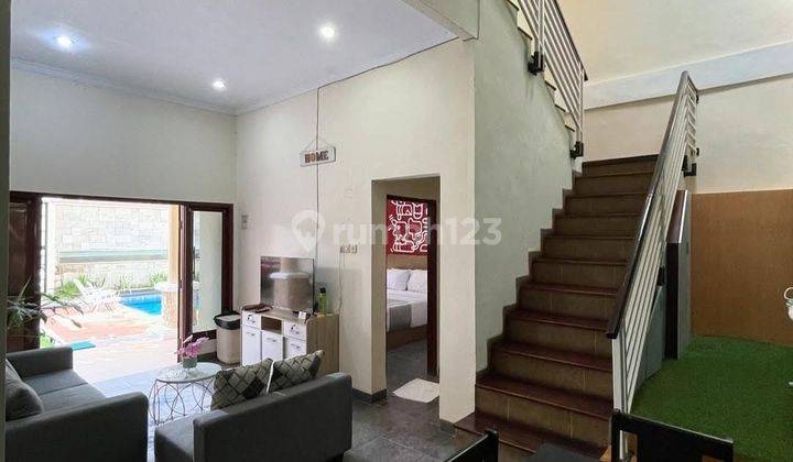 Villa Aktif Dijual Maguwoharjo 7KT 2KM, Ada Kolam Renang 2